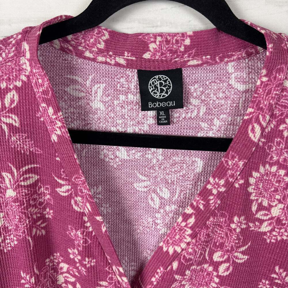 Bobeau Pink Floral V-Neck Button Front Cardigan - Picture 3 of 5